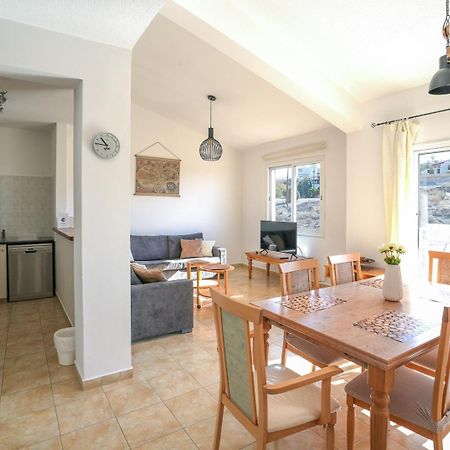 Resitour - Regina Gardens Apartment Paphos ภายนอก รูปภาพ