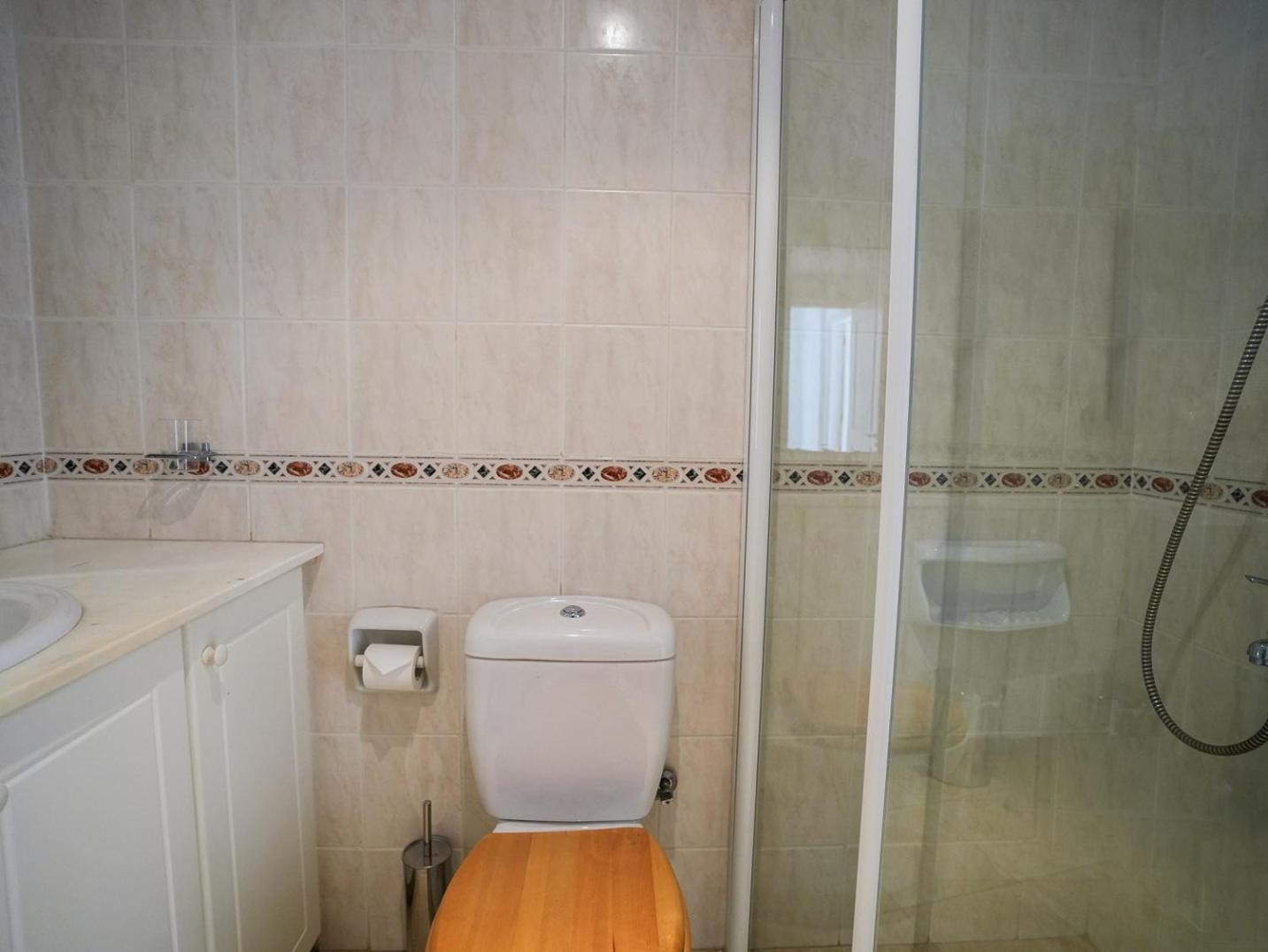 Resitour - Regina Gardens Apartment Paphos ภายนอก รูปภาพ